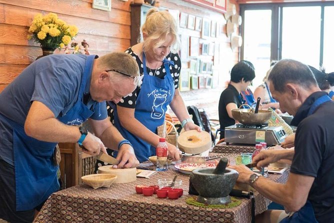 Sompong Thai Cooking School - Included Amenities and Extras