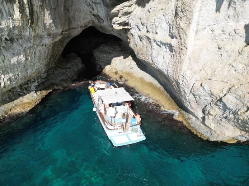 Sorrento: Capri Island Full-Day Boat Tour With Lunch & Wine - Key Points
