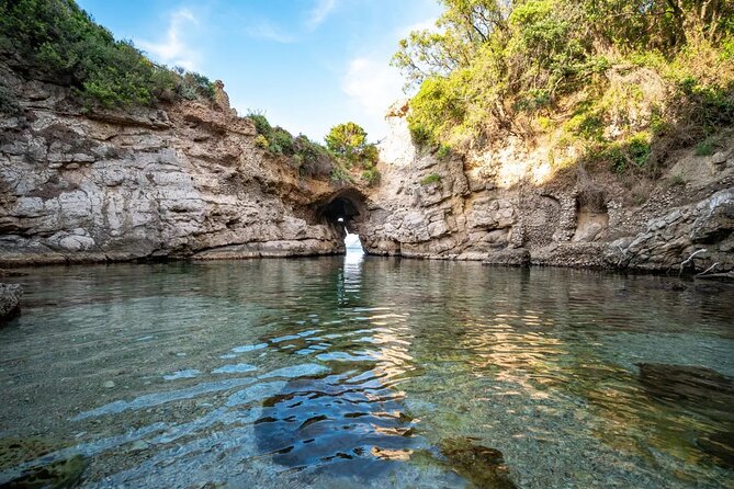 Sorrento Coast Cruise in Typical Gozzo With Limoncello Tasting - Traveler Feedback and Highlights