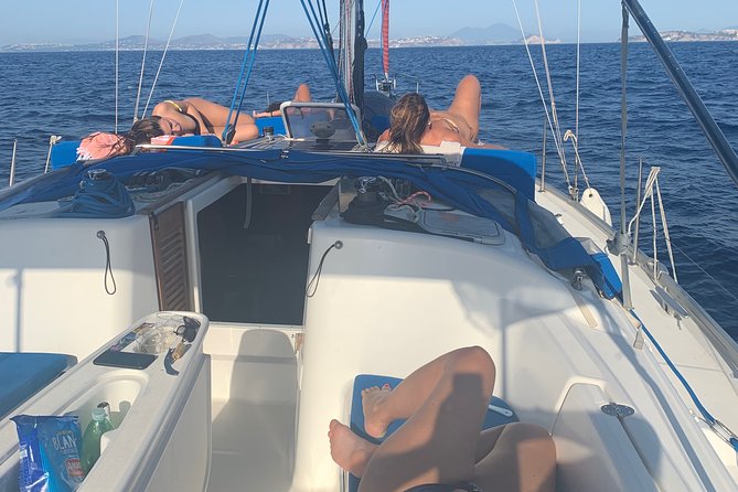 Sorrento Coast on a Sailing Boat All Inclusive - Onboard Amenities and Refreshments