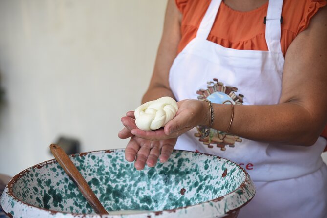 Sorrento Farm Experience: Wine Tasting, Pizza and Cheese Making - Shared Transportation and Convenience