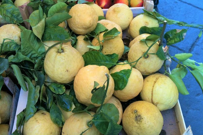 Sorrento Food Experience With a Foodie Local Guide - Meeting and Pickup