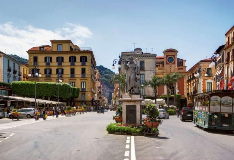 Sorrento: Guided Walking Food Tour and Limoncello Experience - Experience Highlights