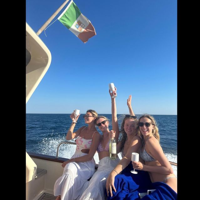 Sorrento: Luxury Private Boat Drinking & Watching the Sunset - Key Points