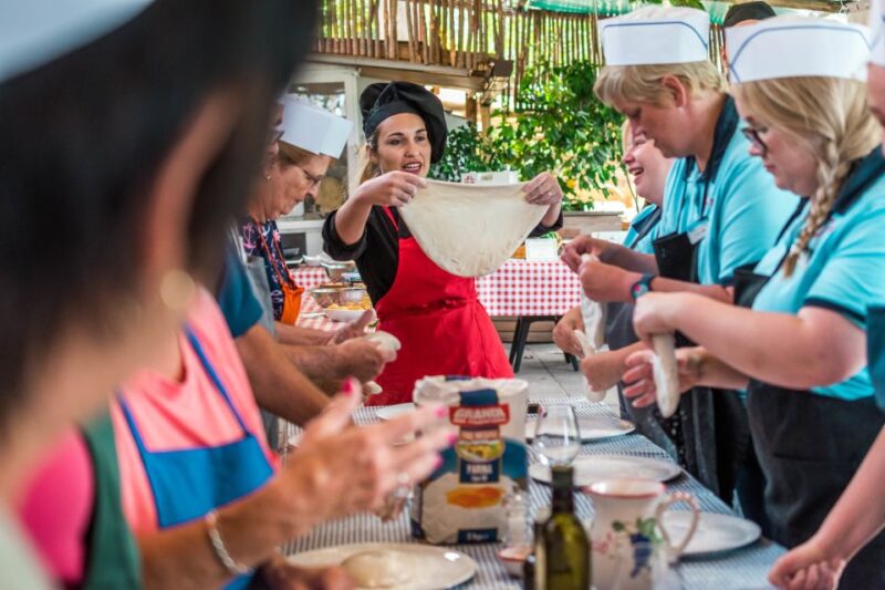 Sorrento: Pizza Making Class - Baking Pizzas in a Traditional Oven