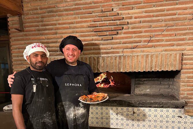 Sorrento Pizza Making Class With Local Pizzaiolo Hands on 100% - Participant Experience Highlights