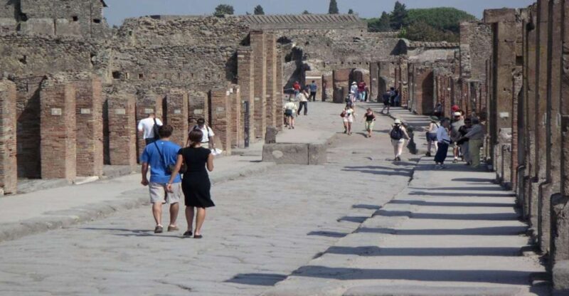 Sorrento: Pompeii & Herculaneum Tour With Skip-The-Line - Itinerary and Experience