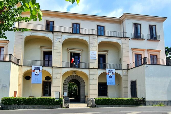 Sorrento Tour With Limoncello Tasting From Naples - Exploring Sorrentos City Center