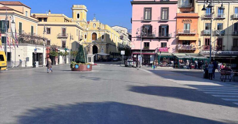 Sorrento: Transfer to Naples, Airport, Train Station, Port. - Experience Highlights
