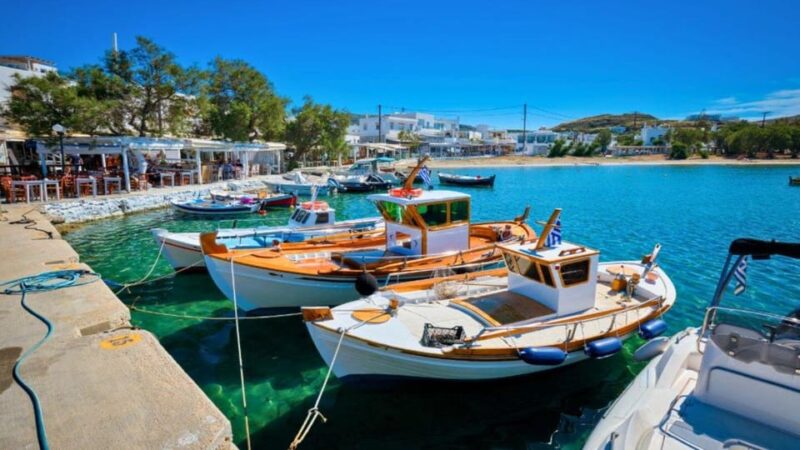 Souda Port: Milos Island Day Trip Including Ferry & Bus Tour - Itinerary Highlights