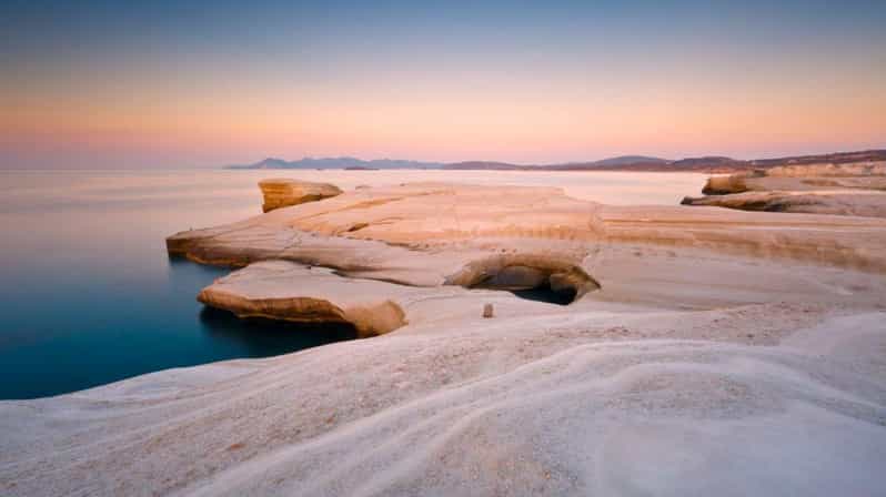 Souda Port: Milos Island Day Trip Including Ferry & Bus Tour - Exploring Plaka