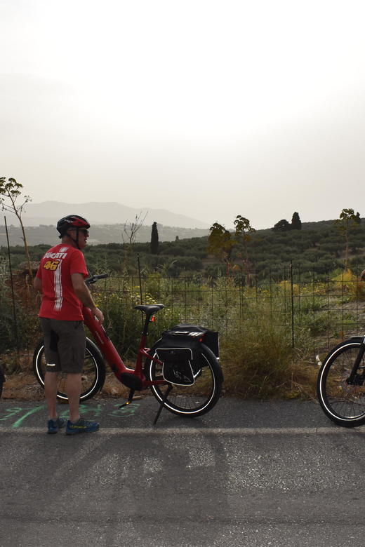 Soulouksina Cultural E-Bike Experience in Crete - Unique Selling Points