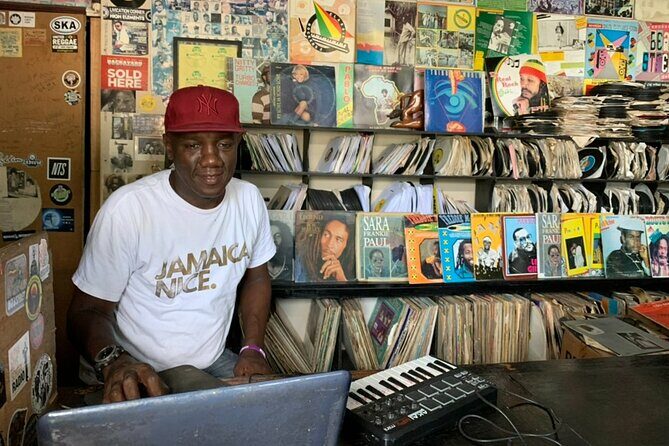 Sounds of the City Tour in Downtown Kingston - Key Points