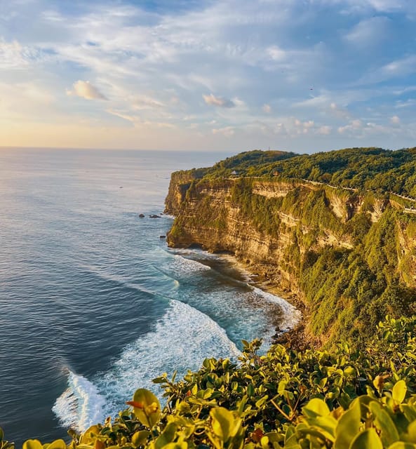 South Bali: Uluwatu Temple, Tanah Barak Cliff, Melasti Beach - Itinerary Highlights