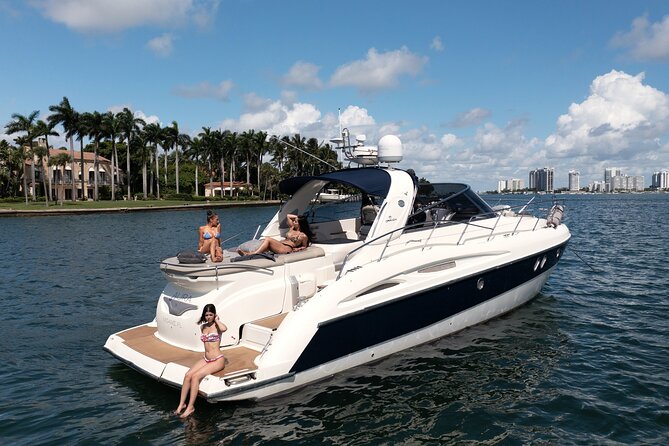 South Beach Miami BACHELORETTE Boat Day! - Guest Reviews