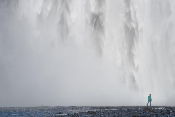 South Coast and Glacier Hike From Reykjavik - Recommended Attire and Supplies