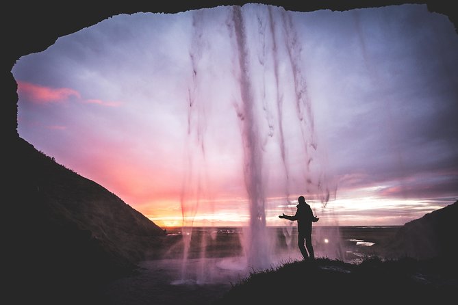 South Coast Fire and Ice Tour: Waterfalls, Glaciers & Lava Show - Cancellation and Age Policy