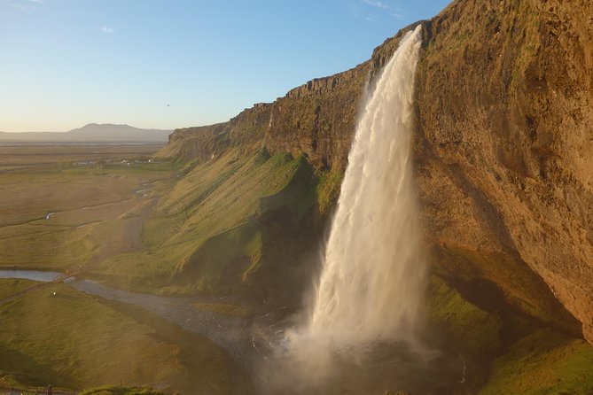 South Coast Private Day Tour - up to 9 Passengers - Group Size and Accessibility