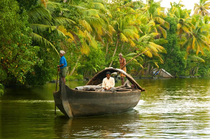 South India Tour- Temple Architecture and Backwaters - Lush Landscapes