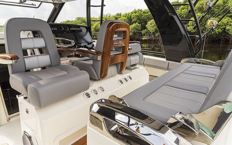 South Maui: Maalaea Guided Motorboat Tour With Snorkeling - Experience Highlights