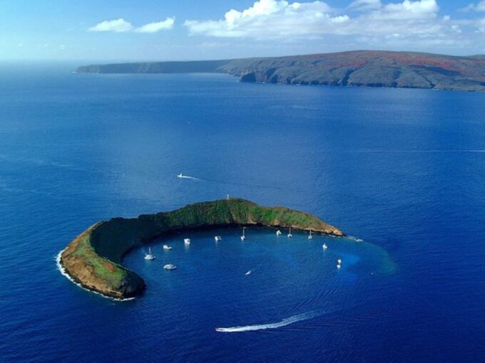 South Maui: PM Snorkel to Coral Gardens or Molokini Crater - Boat Cruise and Scenic Views