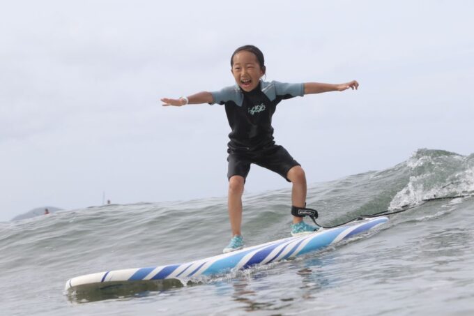 South Maui: Semi-Private Surf Lesson - Surftificate and Surf Hat