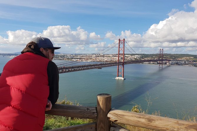 South of Lisbon's Wonders – Arrábida , Wine & Tile Private Tour - Transportation and Inclusions