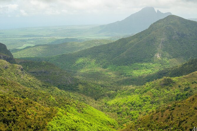 South of Mauritius :Full Day Package Including Chamarel Coloured Earth & Lunch - Tour Duration and Operating Hours