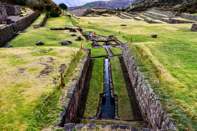 South Valley Tour: Tipón, Pikillacta, and Andahuaylillas - Tipón: Inca Engineering and Spirituality