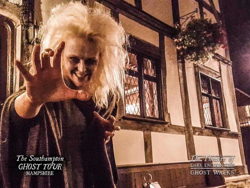 Southampton: Guided Ghost Walk - Tour Highlights