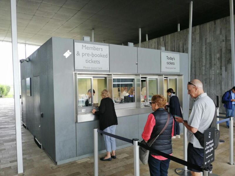 Southampton Port to London via Stonehenge & Windsor Castle - Pickup and Drop-off Details