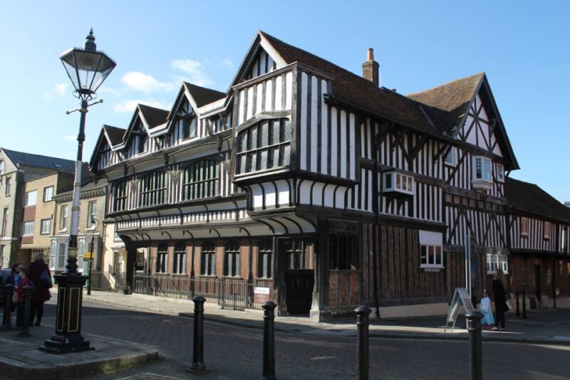 Southampton: Quirky Self-Guided Smartphone Heritage Walks - Discover Citys Saxon Origins