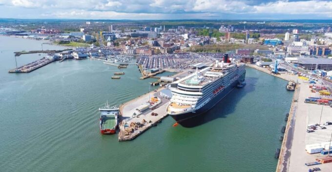 Southampton to London: Private Transfer - Flexibility and Convenience