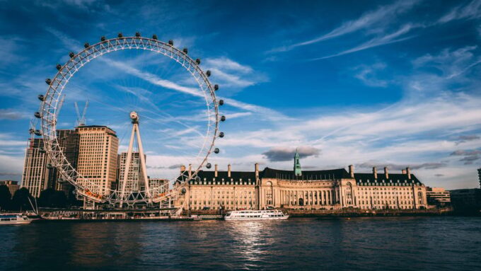 Southampton to London: Private Transfer - Frequently Asked Questions