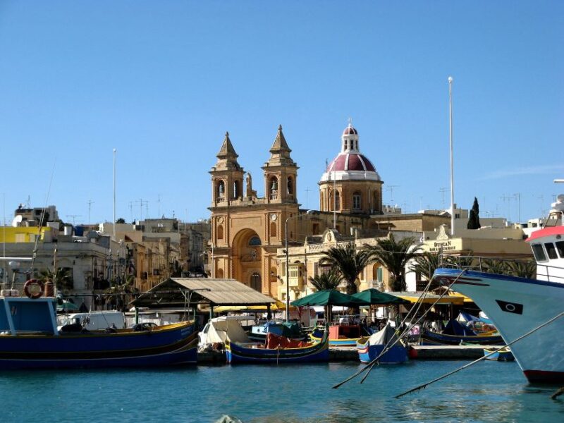 Southern Malta: Blue Grotto, Hagar Qim, and Marsaxlokk Tour - Experience in the Marsaxlokk Village