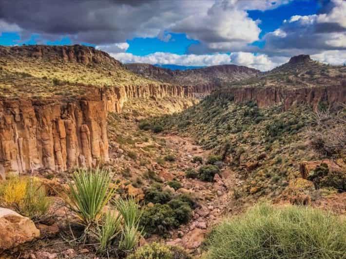 Southwest Horseback Riding (pickup in Laughlin) - Transportation and Tour