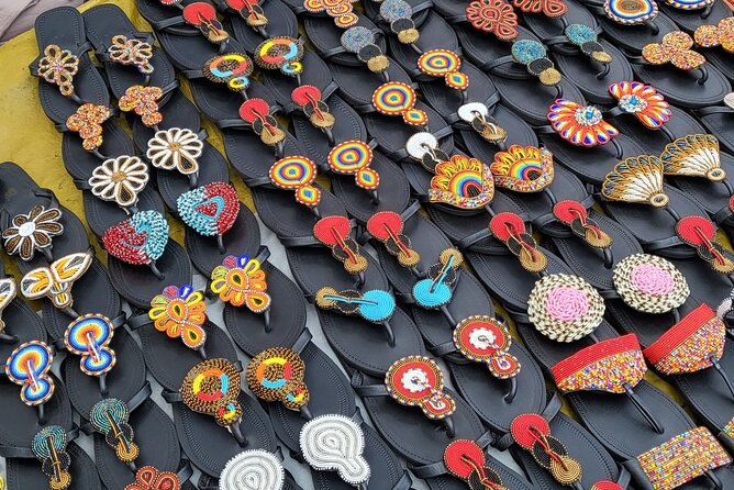 Souvenir Crafts, Fabric Shopping & Hair Braiding & City Tour - Hair Braiding Details