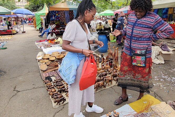 Souvenir Crafts, Fabric Shopping & Hair Braiding & City Tour - City Tour Highlights