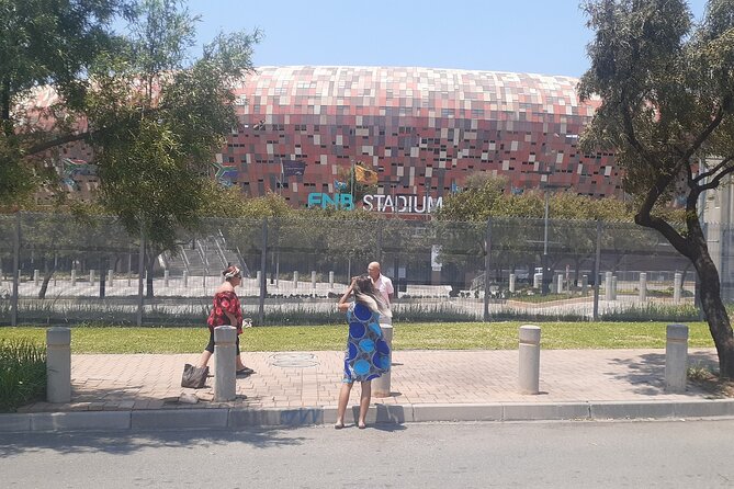Soweto & Apartheid Museum Guided Tour - Pricing and Group Size