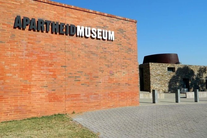 Soweto Lunch & Apartheid Museum Full Day Tour - Accessibility Options