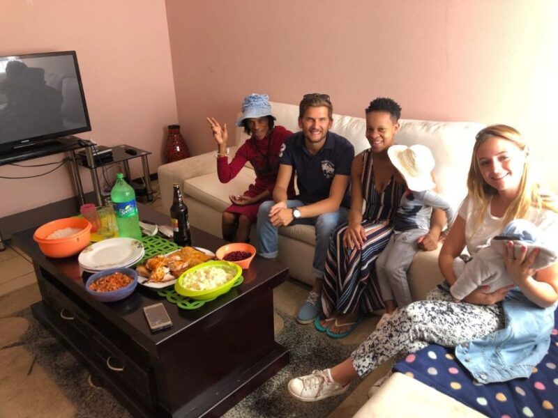 Soweto Walking Tour and Local Lunch - Key Points