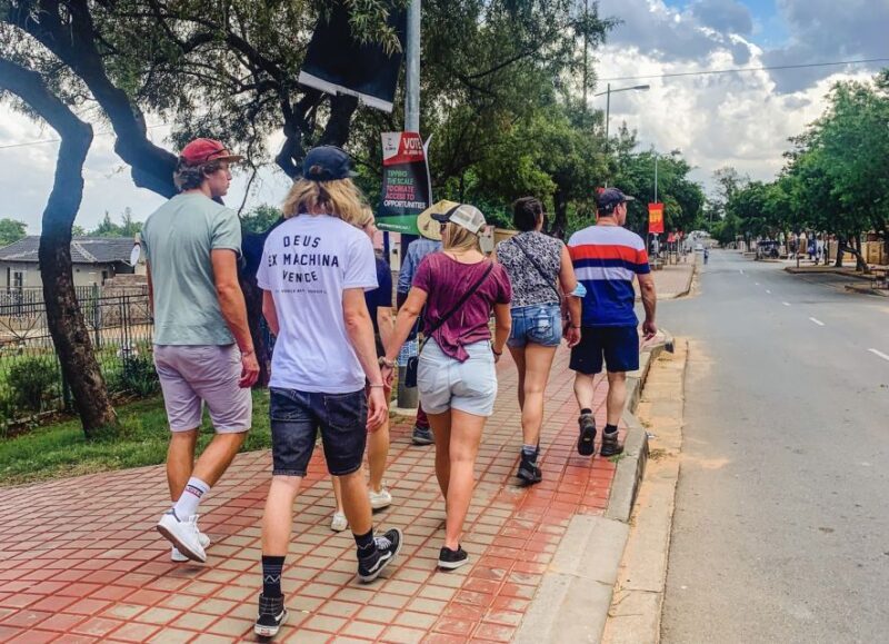 Soweto: Walking Tour With a Local Guide and Lunch - Key Points
