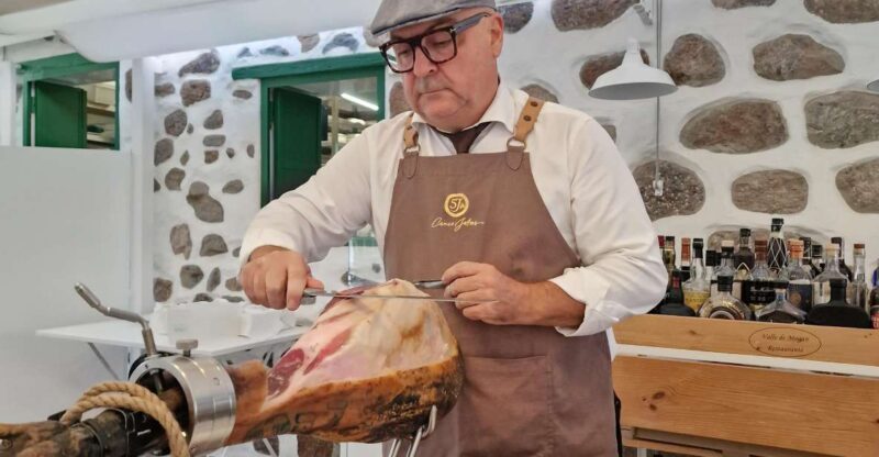 Spanish Cured Meats & Wine Tasting Tour in Mogan - Spanish Cured Meats Degustation