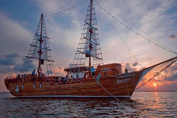 Spanish Galleon in Cancún - Romantic Lobster Dinner Cruise & Live Saxophone - Frequently Asked Questions