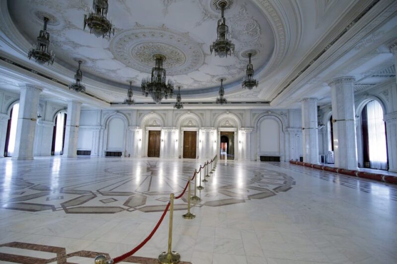 Spanish Guided Tour at the Palace of Parliament in Bucharest - Tour Highlights
