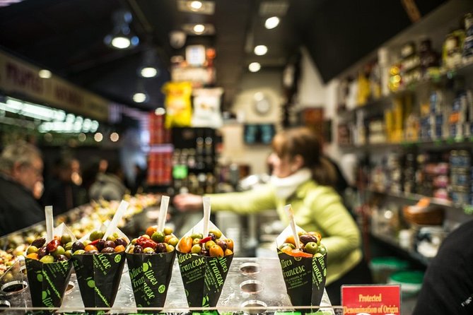 Spanish Oysters, Cava, and Ibérico Ham at Barcelona's La Boqueria Market - Accessibility and Inclusivity