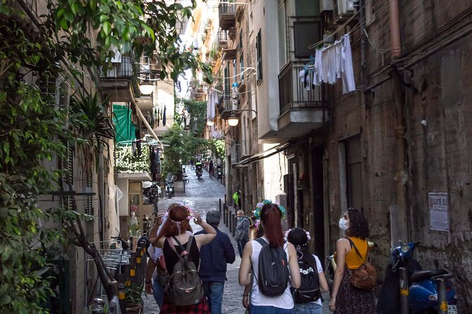 Spanish Quarter of Naples Street Art & Traditions, With Coffee and Baba - Neapolitan Traditions and Cuisine