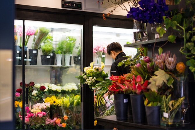 Special Ikebana Experience Guided by an Ikebana Master, Mrs. Inao - Accessibility and Participant Requirements