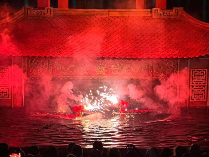 [Special Tour] Food Tour With Water Puppet Show in the End - Culinary Delights