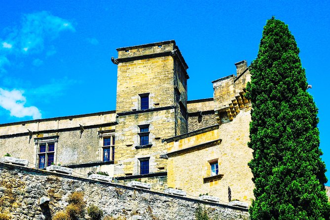 Spectacular Luberon Villages - Gordes to Lourmarin Private Tour - Pickup Information